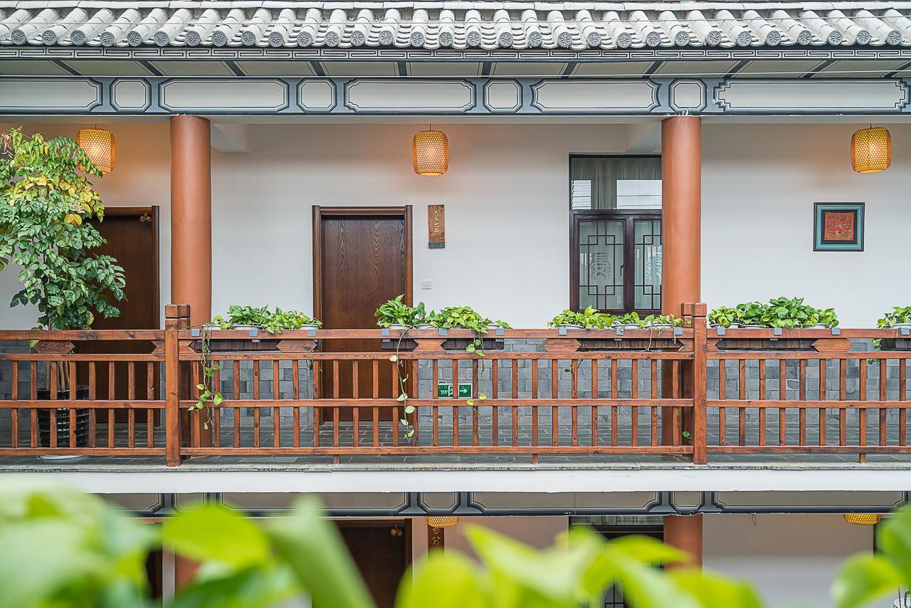 Отель Dali Yanyuan Mountain Retreat Экстерьер фото